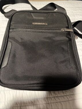 Briggs & Riley Black Nylon Crossbody Messenger Bag